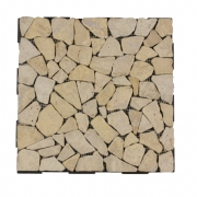Eine Fliese aus Naturstein Mosaik beige wird abgebildet